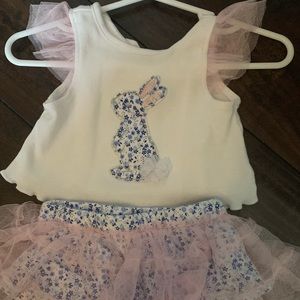 Infant shirt and skirt set with bunny